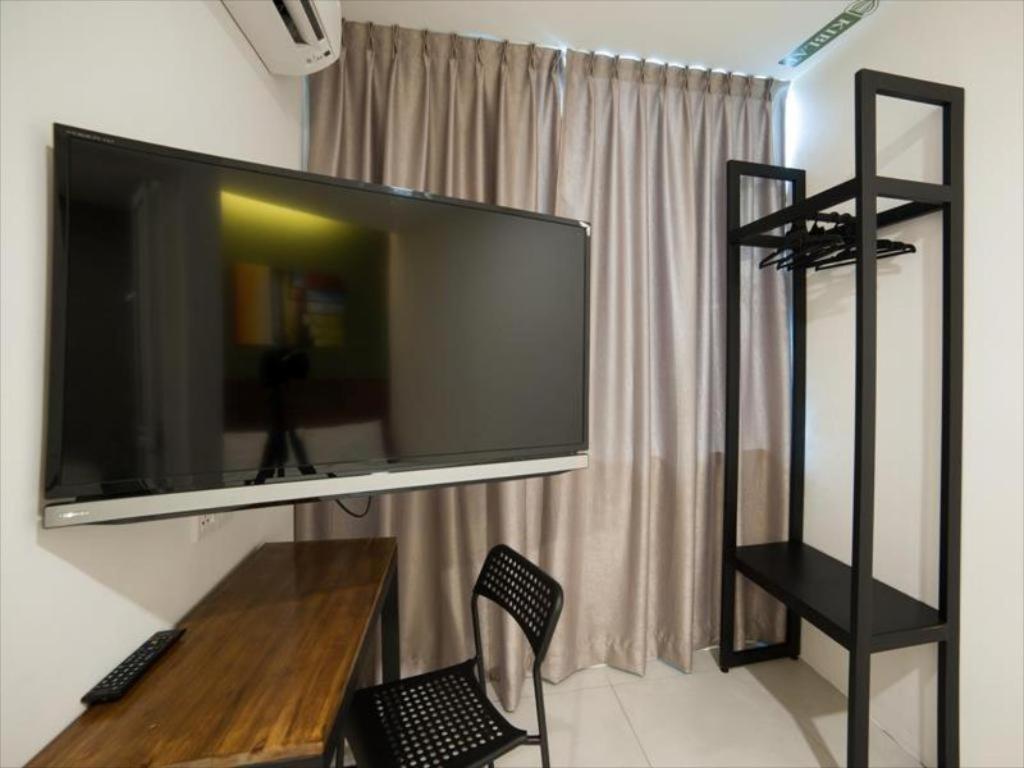 Econtel Queensbay Sungai Dua Bukit Dış mekan fotoğraf