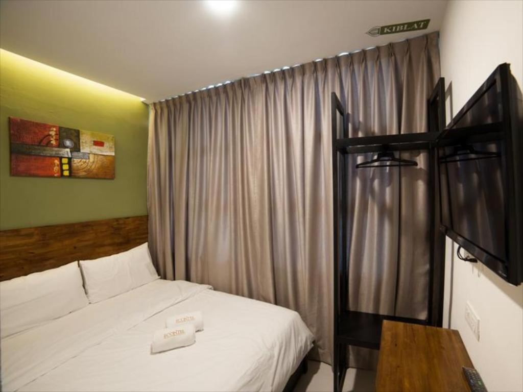 Econtel Queensbay Sungai Dua Bukit Dış mekan fotoğraf